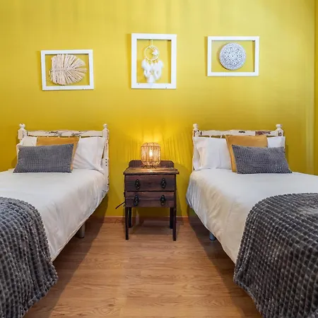 Hotel Con Piscina, Hogar De Zoe Trujillanos