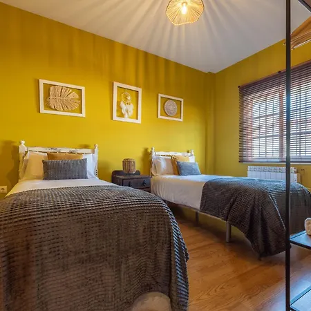 Hotel Con Piscina, Hogar De Zoe