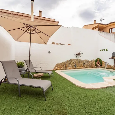 Con Piscina, Hogar De Zoe Hotel 4*